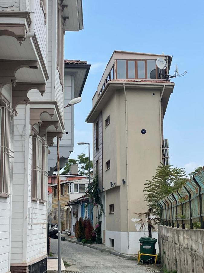 The Local Exclusive Bed & Breakfast Istanbul Exterior photo